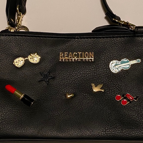 3/$25 Kenneth Cole Reaction crossbody purse - Picture 2 of 12